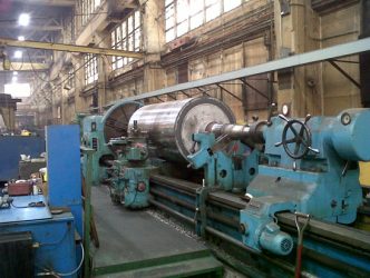 Roll being lathed